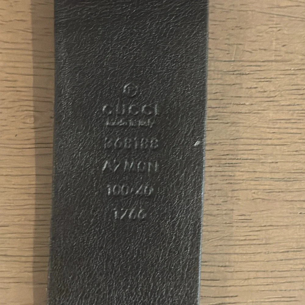 Authentic Gucci luxury designer men’s signature black leather belts sz Gucci 100